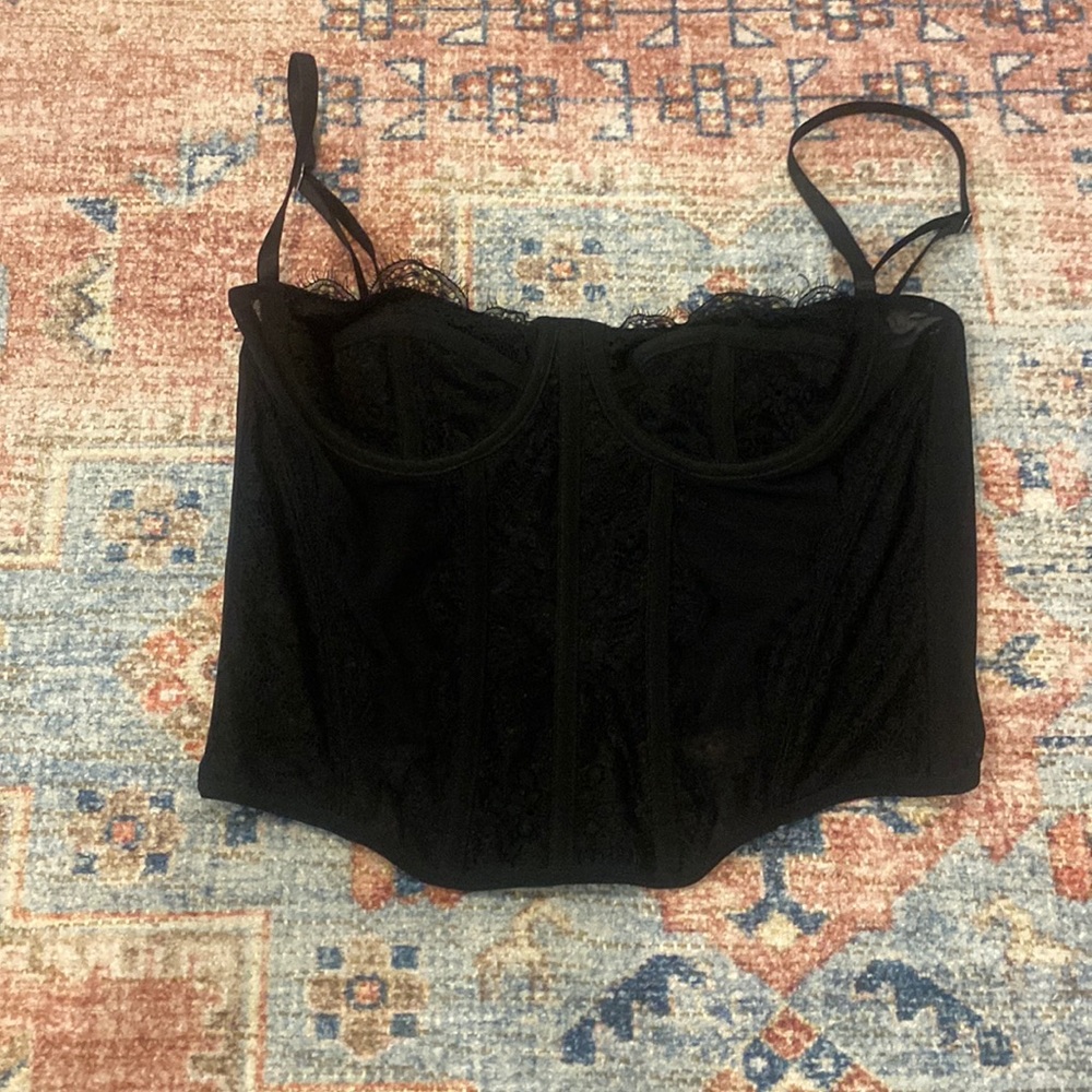 Black corset top, super cute!